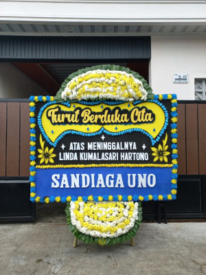 Papan Bunga Duka di Tipar